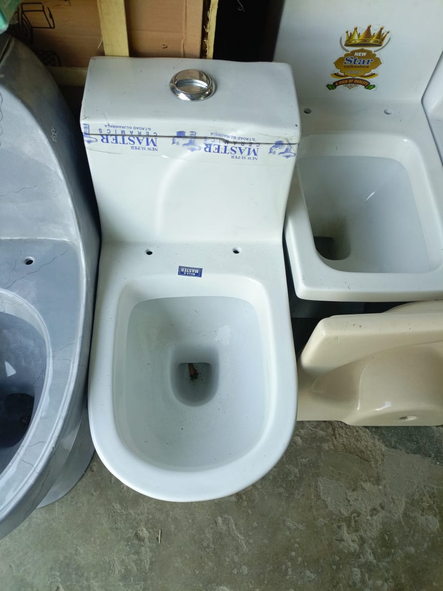 Thai Commode in Islamabad – premium ceramic, water-saving, and hygienic design. Perfect for homes, offices, and commercial use.